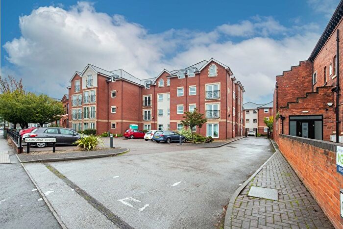 2 Bedroom Flat To Rent In Cambridge Court, Loughborough Road, NG2