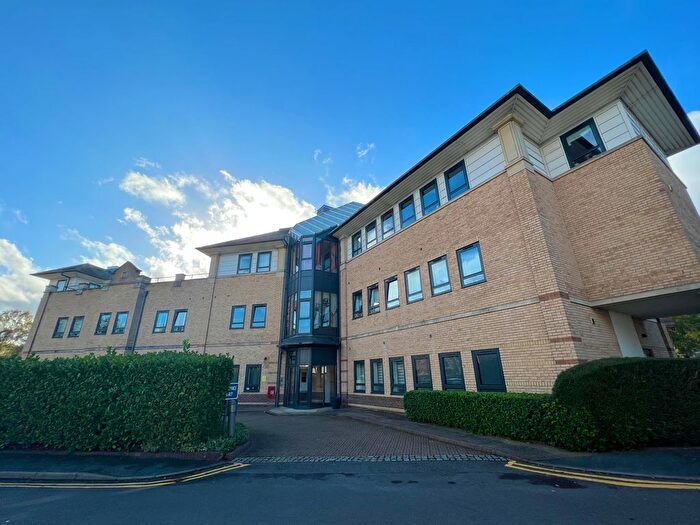 1 Bedroom Flat To Rent In Maybury Close, Frimley, Camberley, Surrey, GU16