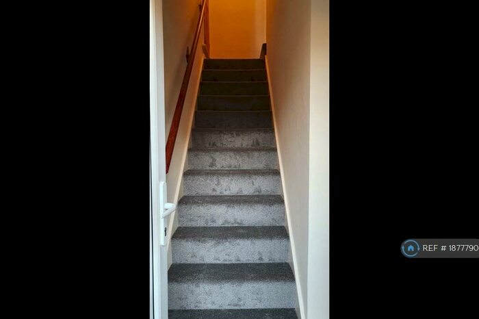 2 Bedroom Terraced House To Rent In Woodhouse Road, Birmingham, B32