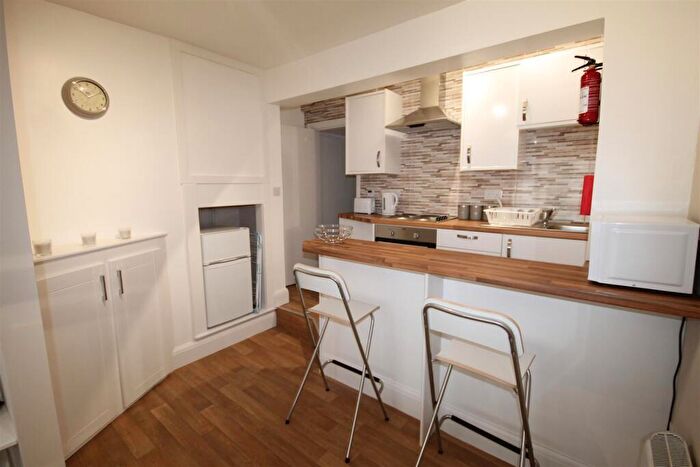 1 Bedroom Private Hall To Rent In Flat, B Church Street, Durham, County Durham, DH1