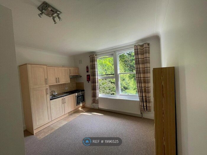 Studio To Rent In Knyveton Road, Bournemouth, BH1