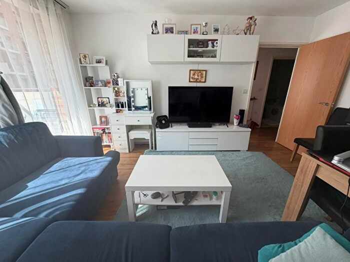 1 Bedroom Flat To Rent In Nelson Walk, Bow, London, Select, E3