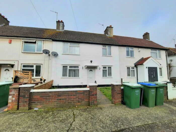 3 Bedroom Terraced House To Rent In Mill Place, Dartford, DA1