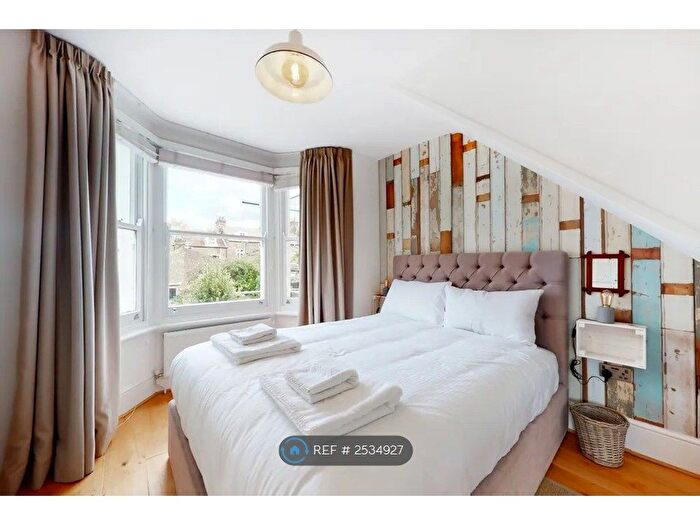 1 Bedroom Terraced House To Rent In Inderwick Road, London, N8