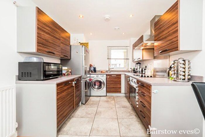 1 Bedroom Flat To Rent In Maxwell Road, Romford, RM7