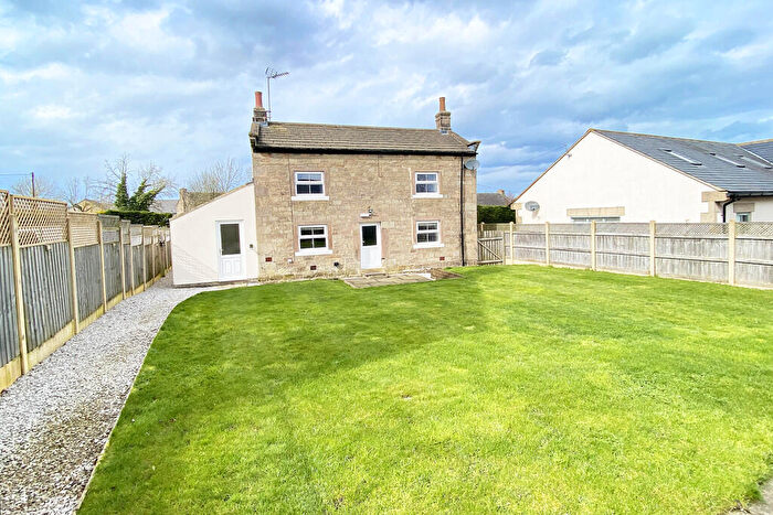3 Bedroom Detached House For Sale In Hollins Lane, Hampsthwaite, HG3
