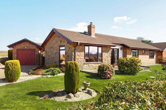 3 Bedroom Bungalow For Sale In Lakeside Avenue, Llandrindod Wells, Powys, LD1