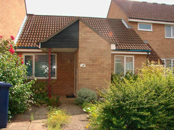 2 Bedroom Semi-Detached Bungalow To Rent In Waveney Road, St. Ives, Huntingdon, PE27