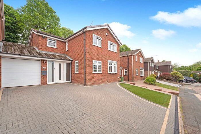 4 Bedroom Link Detached House For Sale In Beechpark Way, Watford, Hertfordshire, WD17