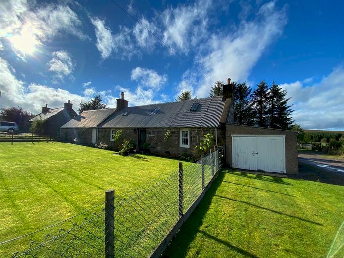 1 Bedroom Detached Bungalow For Sale In Auchnarrow, Ballindalloch, AB37