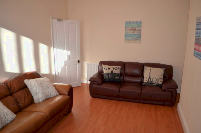 3 Bedroom Flat To Rent In Trewhitt Road, Heaton, NE6