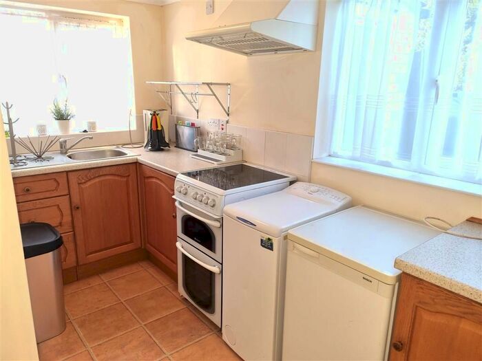 1 Bedroom Studio To Rent In Hooks Drove, Murrow, Wisbech, PE13