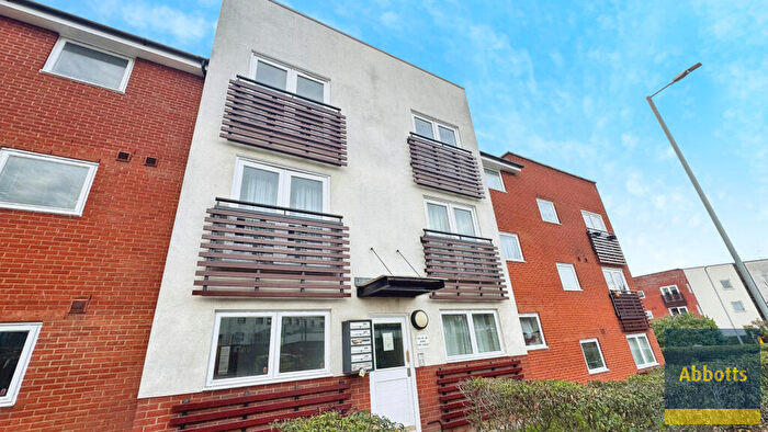 2 Bedroom Flat To Rent In Fore Hamlet, Ipswich, IP3