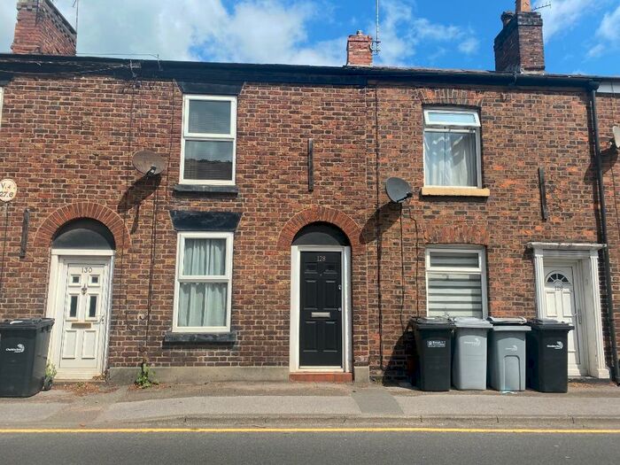 3 Bedroom Terraced House To Rent In Chester Road, Macclesfield, SK11