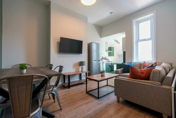 4 Bedroom Terraced House To Rent In Third Avenue, Newcastle, NE6