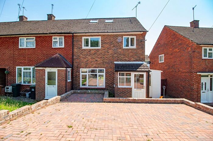 4 Bedroom End Of Terrace House For Sale In Hayling Road, Watford, WD19