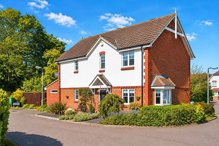4 Bedroom Detached House For Sale In Coopers Gate, Colney Heath, St. Albans, Hertfordshire, AL4