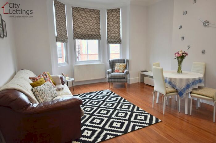 2 Bedroom Flat To Rent In Gedling Grove, Arboretum, NG7