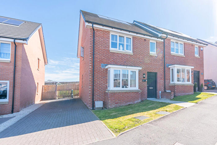 3 Bedroom Semi-Detached House For Sale In Baird Drive, Shotts, ML7