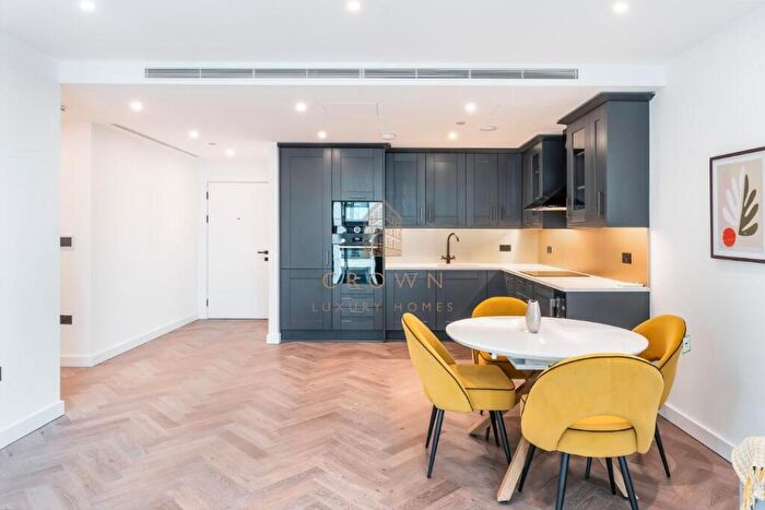 2 Bedroom Apartment To Rent In Merino Gardens, London Dock, E1W