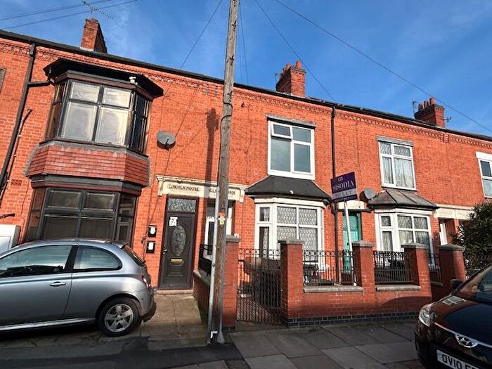 3 Bedroom Terraced House To Rent In Overton Road, Leicester, LE5