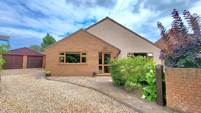 3 Bedroom Detached Bungalow For Sale In Chapel Lane, Werrington, Peterborough, PE4