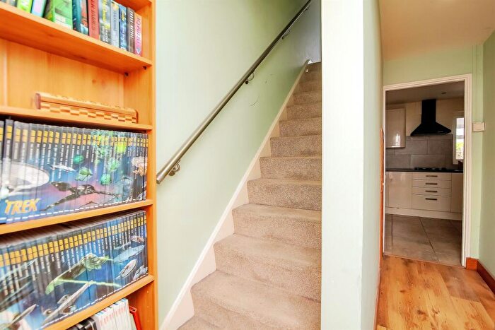 3 Bedroom Terraced House For Sale In Barnack Road, Stamford, PE9
