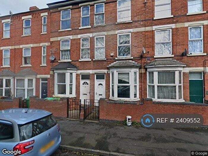 3 Bedroom Terraced House To Rent In Birkin Avenue, Nottingham, NG7