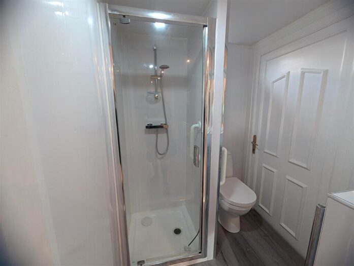 3 Bedroom Terraced House To Rent In Caithness Road, Greenock, PA16