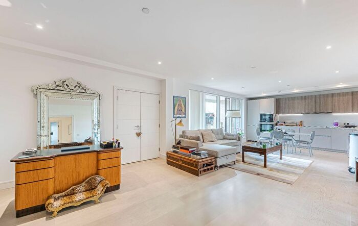 3 Bedroom Flat For Sale In The Avenue, London, NW6