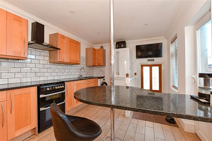 5 Bedroom Terraced House For Sale In Melville Street, Sandown, Isle Of Wight, PO36