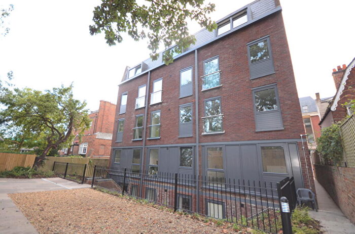 Studio To Rent In Sheet Street, Windsor, Berkshire, SL4