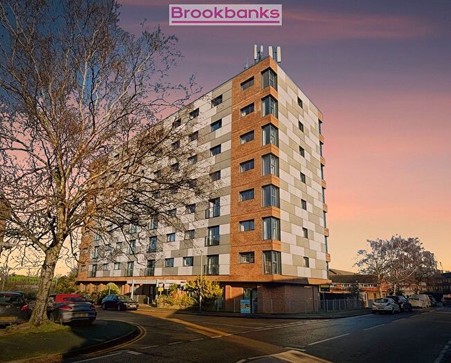 1 Bedroom Flat To Rent In Azalea Drive, Swanley, BR8