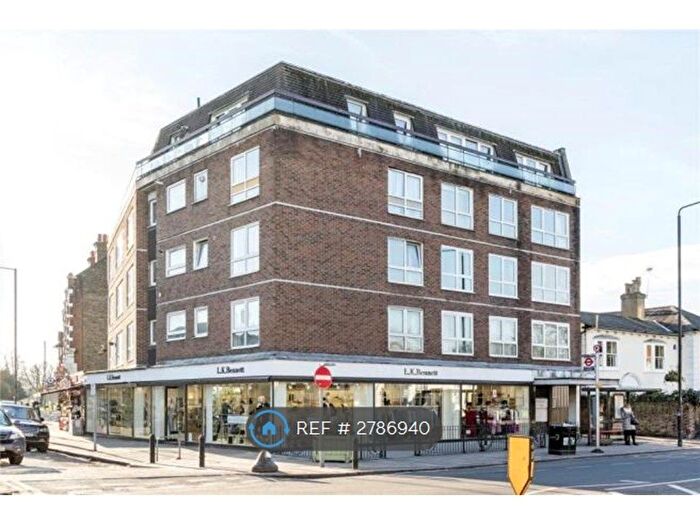 1 Bedroom Flat To Rent In Parkside House, London, SW19