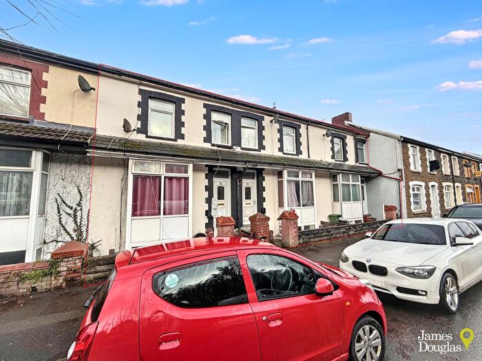 16 Bedroom Terraced House For Sale In Broadway, Treforest, Pontypridd, CF37