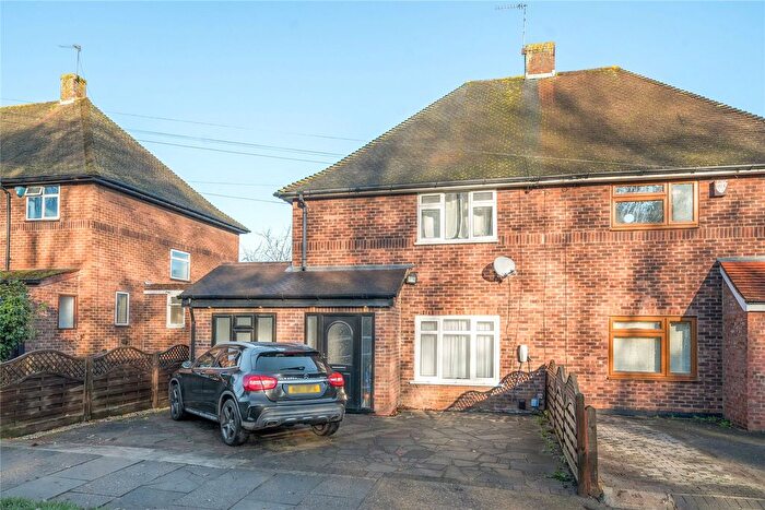 3 Bedroom Semi Detached House For Sale In Sweeps Lane, Orpington, BR5