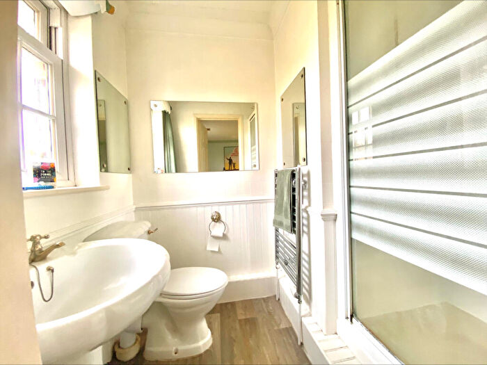 5 Bedroom Detached House To Rent In Harefield, Long Melford, CO10