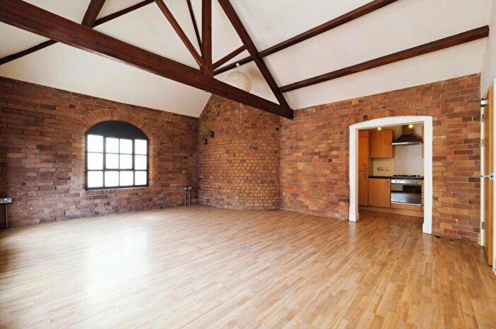 1 Bedroom Flat For Sale In Roden Street, Nottingham, Nottinghamshire, NG3