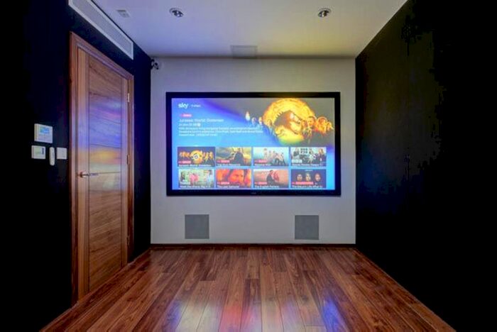 3 Bedroom Flat To Rent In Lanark Road, Little Venice, London, W9