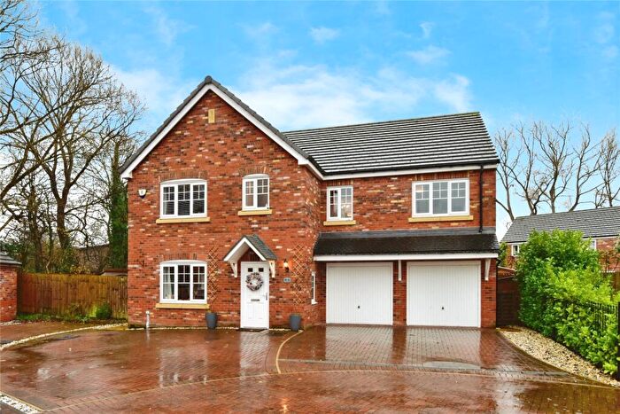 5 Bedroom Detached House For Sale In Long Croft Close, Holmes Chapel, Crewe, Cheshire, CW4