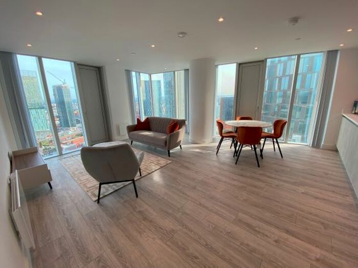 2 Bedroom Flat To Rent In Silvercroft Street, Manchester, M15