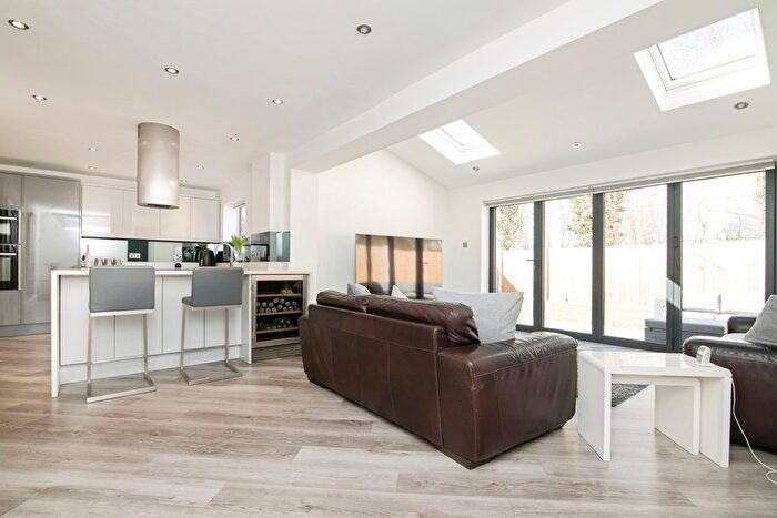 4 Bedroom Detached House For Sale In Primrose Woods, Birmingham, West Midlands, B32
