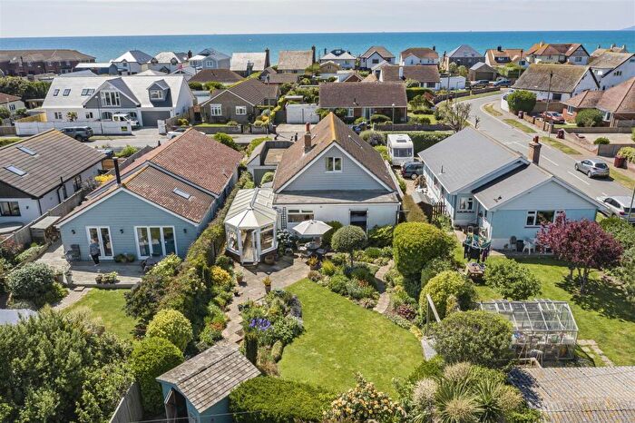 3 Bedroom Detached House For Sale In Longlands Road, East Wittering, Nr Chichester, PO20