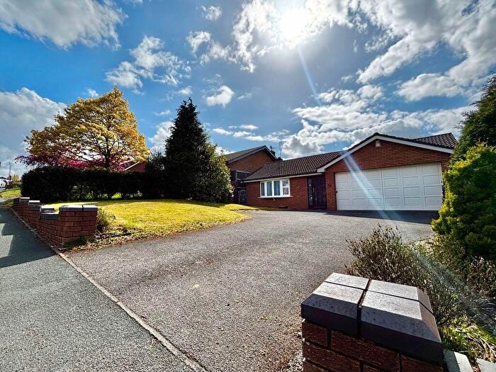 3 Bedroom Detached Bungalow For Sale In Monksfield Avenue, Great Barr, Birmingham, B43