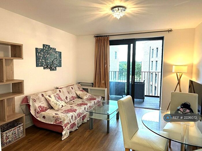 1 Bedroom Flat To Rent In Kingfisher Heights, London, E16