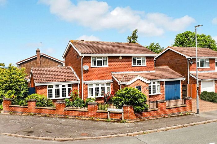 4 Bedroom Detached House For Sale In Loudoun Place, Castle Donington, DE74