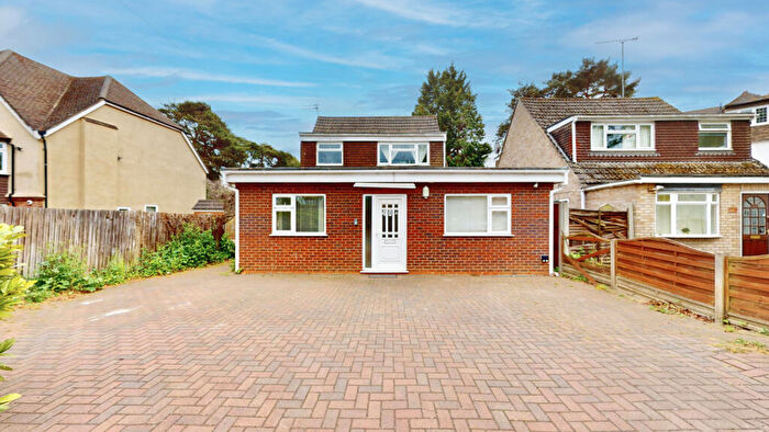 5 Bedroom Detached House For Sale In Woking, GU22