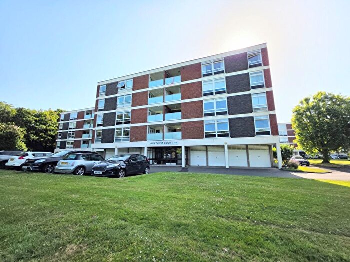 2 Bedroom Flat For Sale In Amethyst Court, Solihull, B92