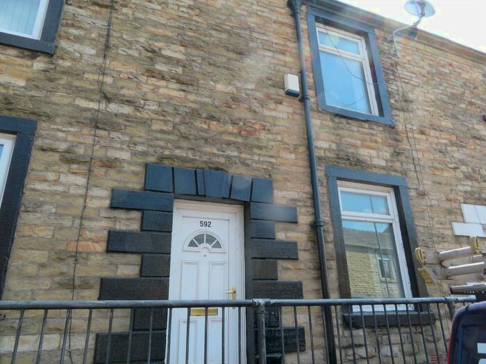 2 Bedroom Terraced House To Rent In Ripponden Road, Oldham, OL4