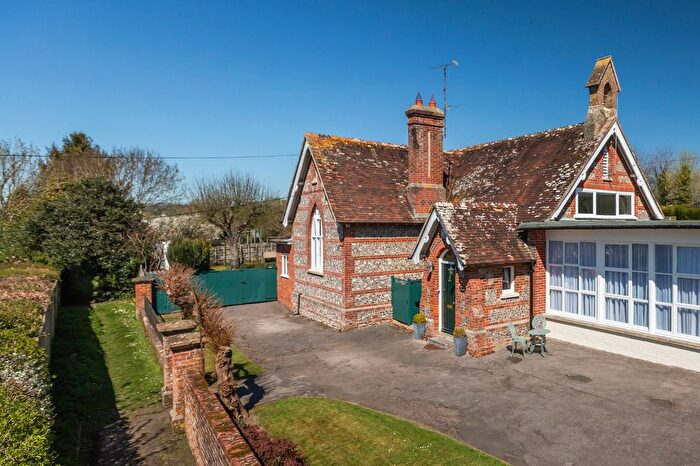 4 Bedroom Detached House For Sale In School Lane, Tarrant Gunville, Dorset, DT11